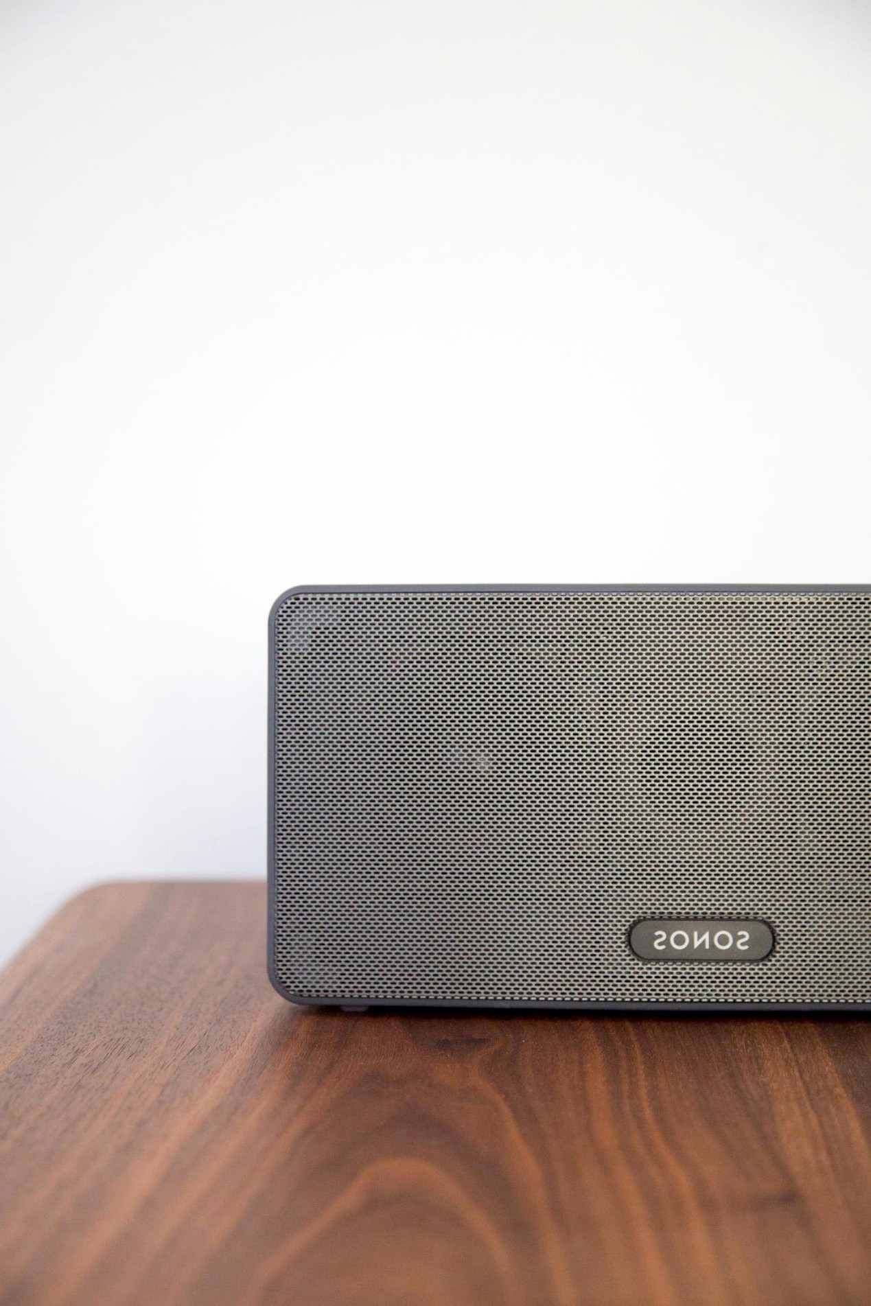 Equipo trabajando en IA