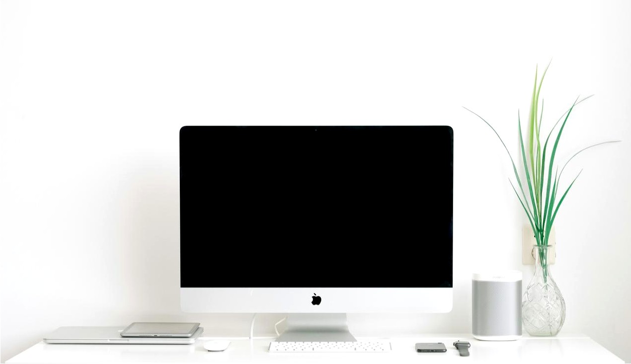 Equipo de desarrollo IA trabajando